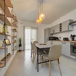 Stylish 3br With Spacious Terrace In By 360 Estates Apartman