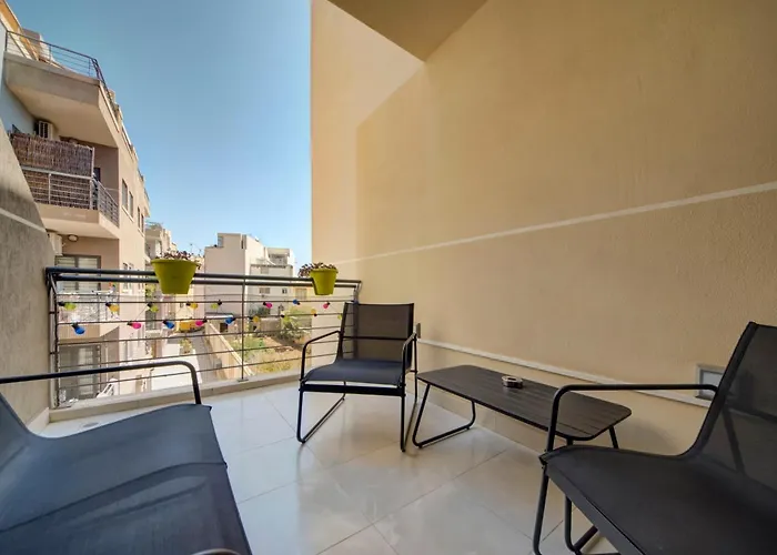Stylish 3br With Spacious Terrace In By 360 Estates Luqa