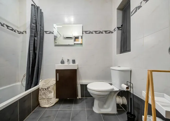 Stylish 3br With Spacious Terrace In By 360 Estates Apartament