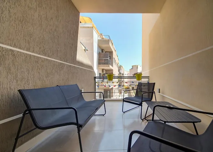 Stylish 3br With Spacious Terrace In By 360 Estates * Luqa