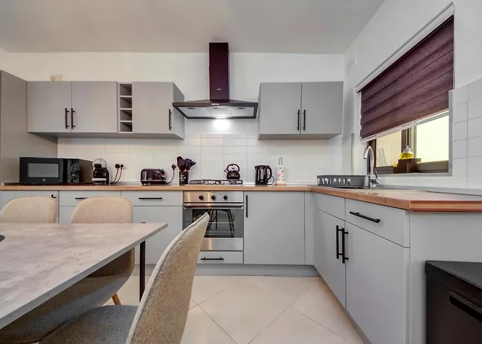 Stylish 3br With Spacious Terrace In By 360 Estates