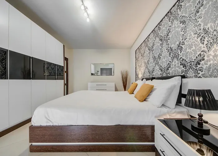 Apartament Stylish 3br With Spacious Terrace In By 360 Estates *